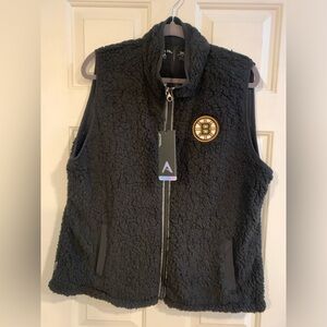 NWT Women’s Boston Bruins Sherpa zip up vest XXL